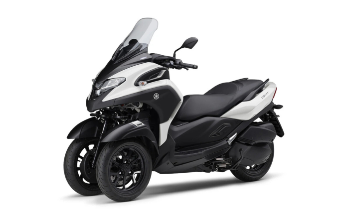 Yamaha Tricity 300 2026: стильный городской скутер получил новые цвета