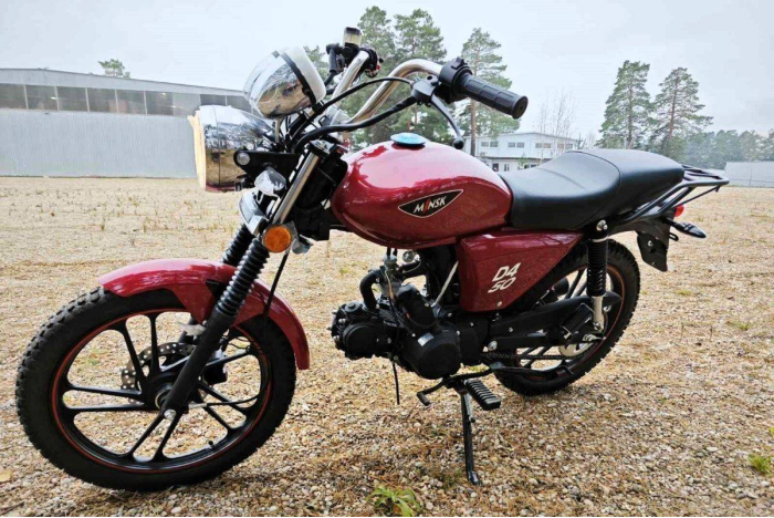 M1NSK D4 50 — новый взгляд на мокик с китайскими корнями